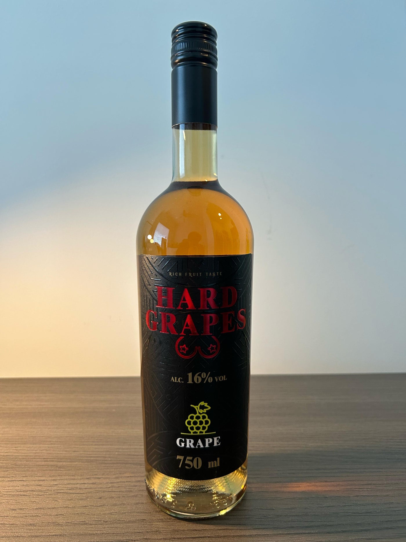 Hard Grapes - Grape Wine - 16% alcohol | 4 bottles in a case